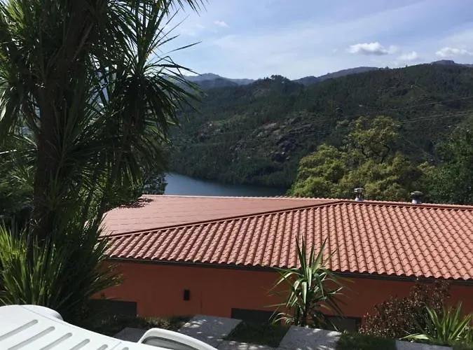 Casa Da Loja Semesterbostad Vieira do Minho