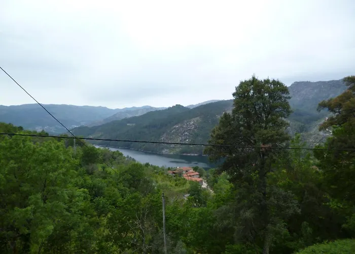 Casa Da Loja * 비에이라도미노